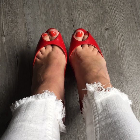 Christian Louboutin red peep toe stilettos - Picture 5 of 8